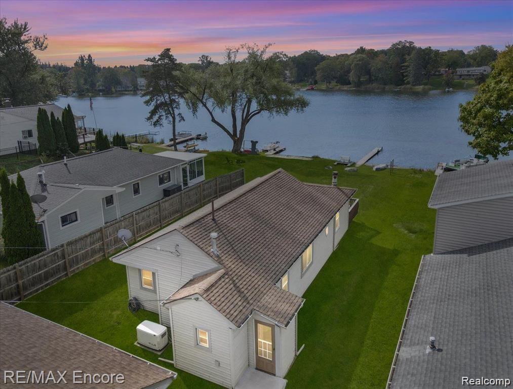 662 LAWSON Drive, Lake Orion, MI 48362 — Photo 42