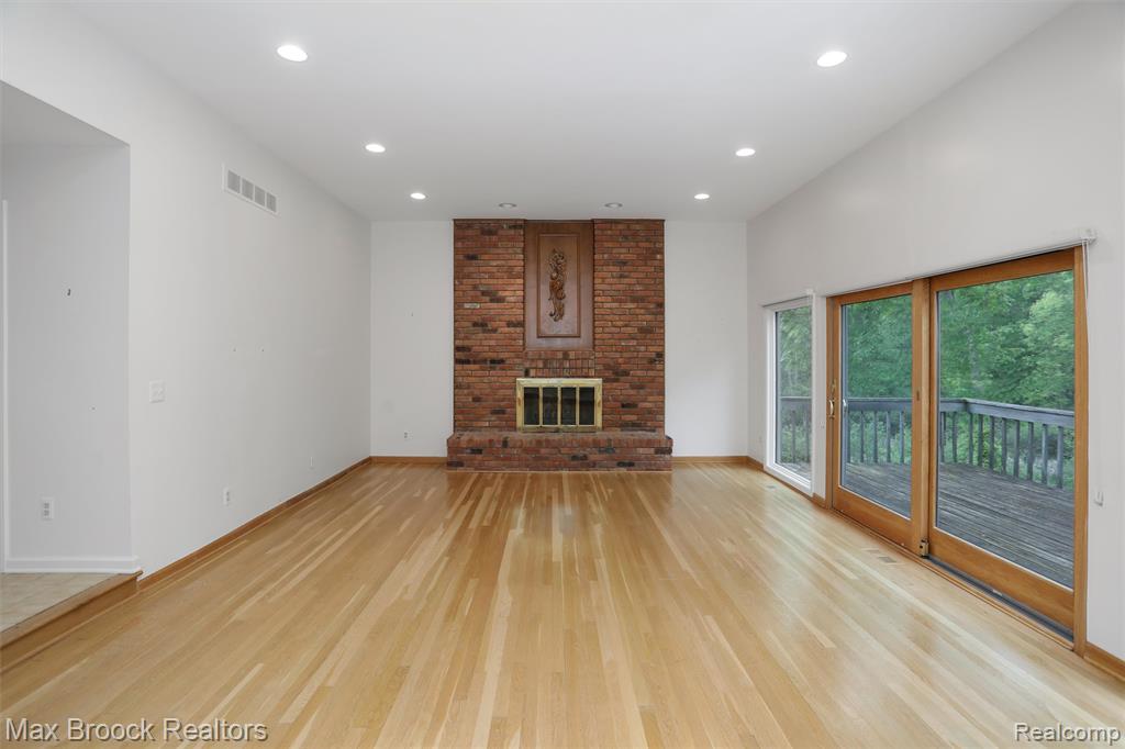 5844 INDEPENDENCE Lane, West Bloomfield, MI — Photo 8