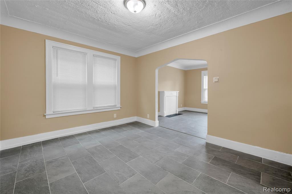 5044 Fairview Street, Detroit, MI 48213 — Photo 5