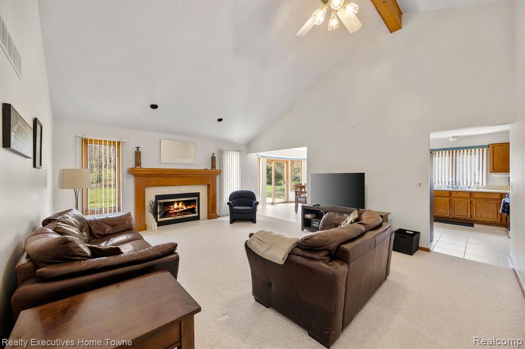 57946 EMERALD, Washington, MI — Photo 2