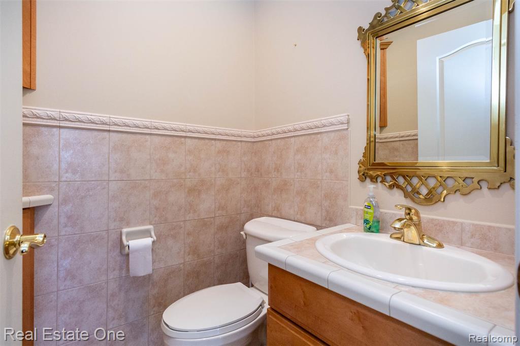 10215 Mill Pointe Drive, Goodrich Vlg, MI — Photo 44