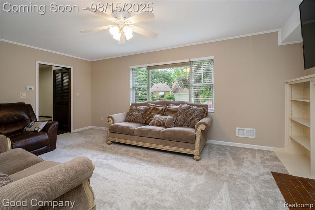 412 Woodlawn Avenue, Royal Oak, MI 48073 — Photo 9