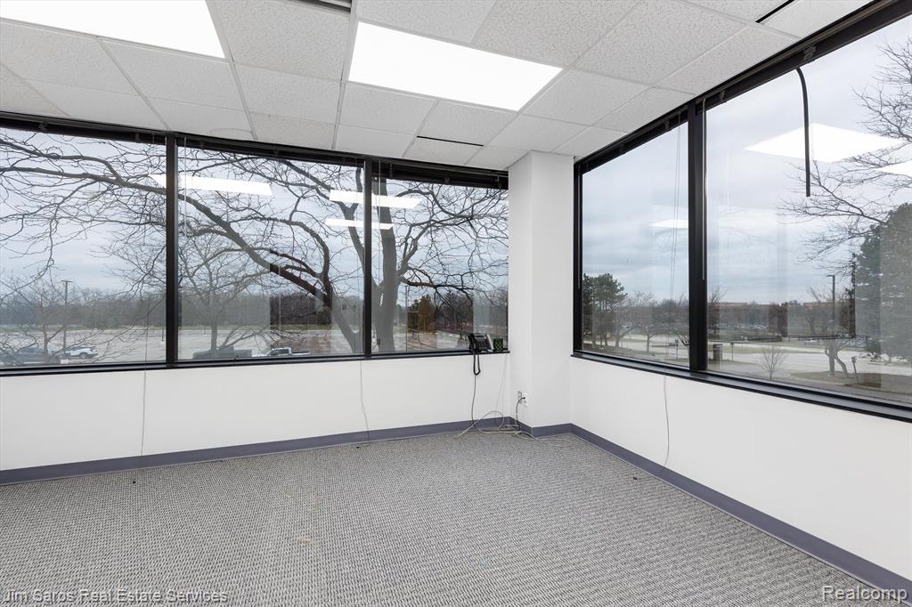 1450 W LONG LAKE Road, Troy, MI 48098 — Photo 6