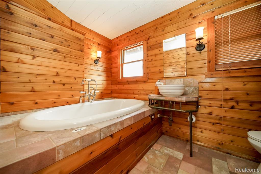 873 HENDRICKSON Boulevard, Clawson, MI — Photo 37