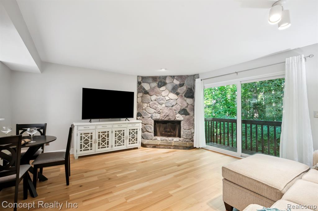 216 LYN ANNE, Ann Arbor, MI 48103 — Photo 6