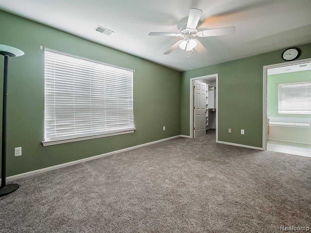 628 RIVERSTONE Lane, Chelsea, MI 48118 — Photo 15