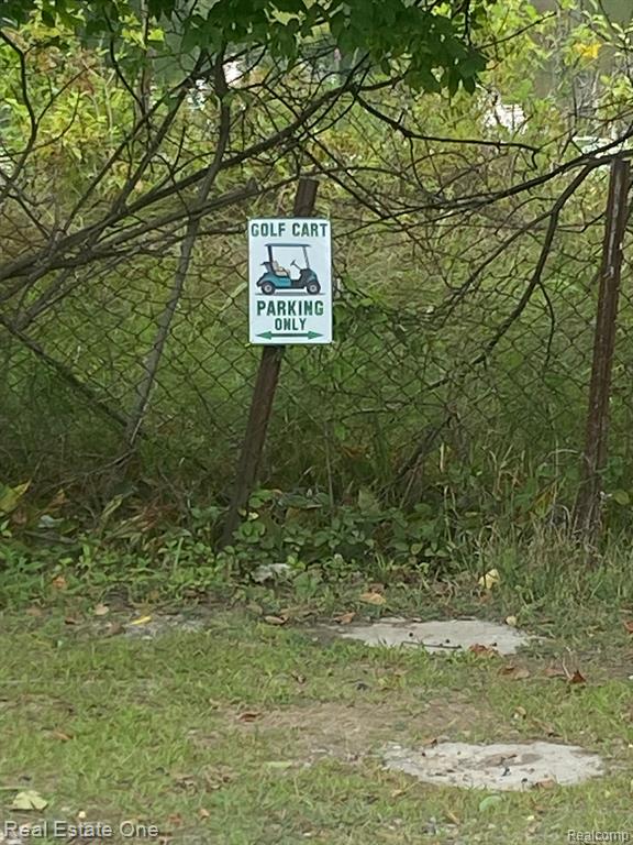 0000 Blue Jay Way, West Bloomfield, MI, 00000