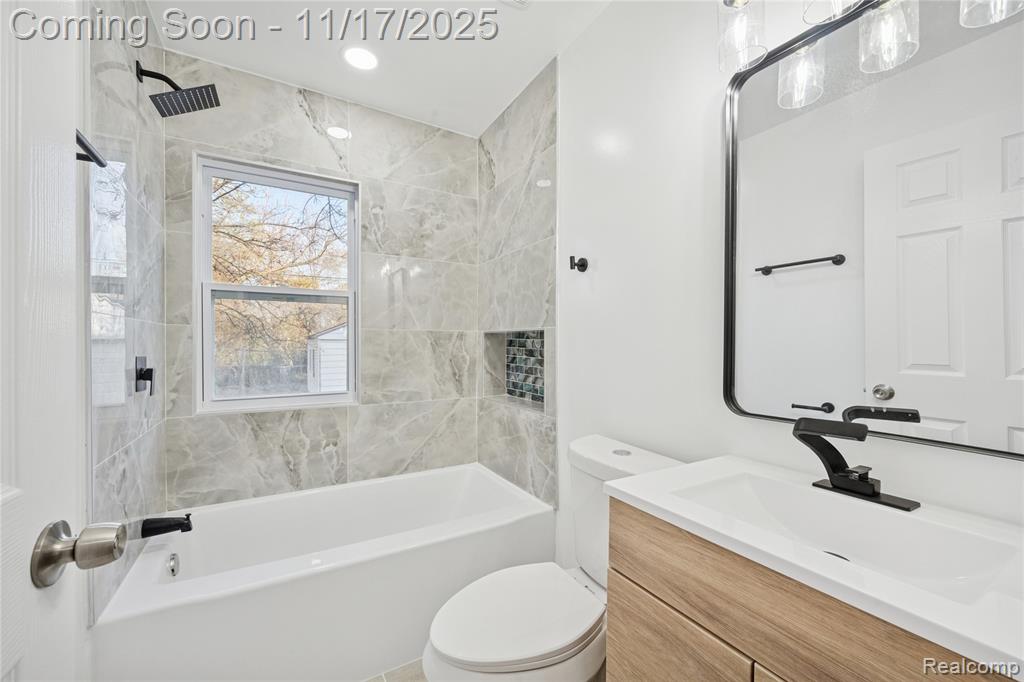 8100 Evergreen Avenue, Detroit, MI 48228 — Photo 10