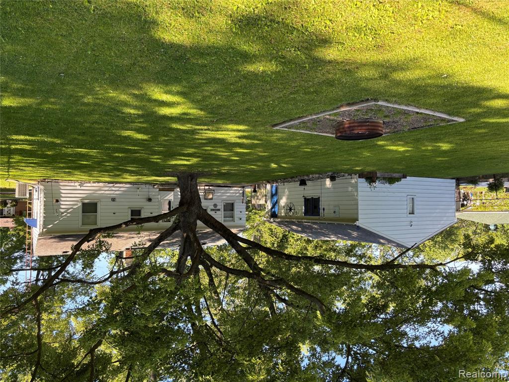 6405 Springdale Dr, Grand Blanc, MI 48439 — Photo 14