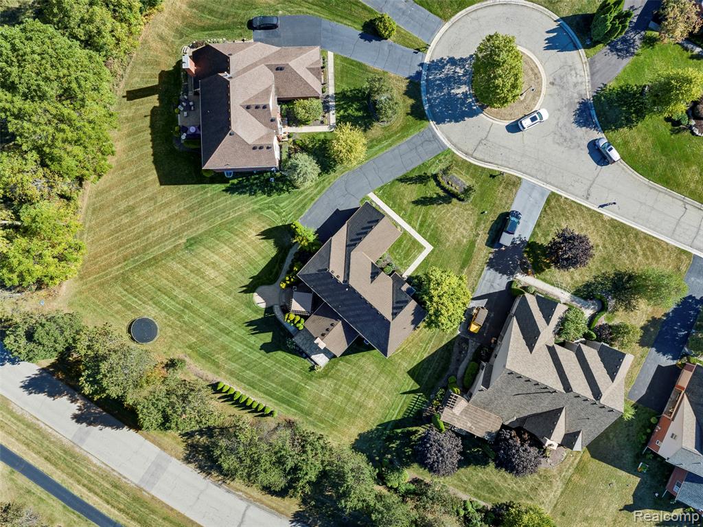 4476 Woodcliff Court, Rochester, MI 48306 — Photo 66