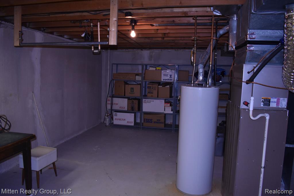 4356 FOXPOINTE Drive, West Bloomfield, MI 48323 — Photo 23