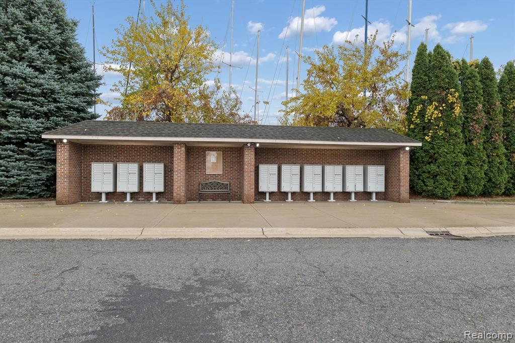 74 SAND BAR Lane, Detroit, MI 48214 — Photo 55