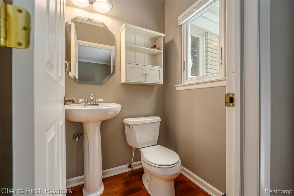 8451 Orhan Street, Canton, MI 48187 — Photo 9
