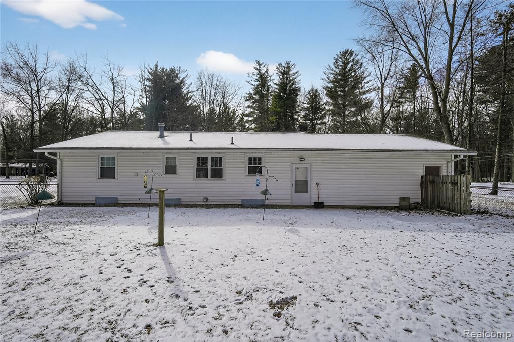 4021 Triwood Road, Bridgeport, MI 48722 — Photo 29