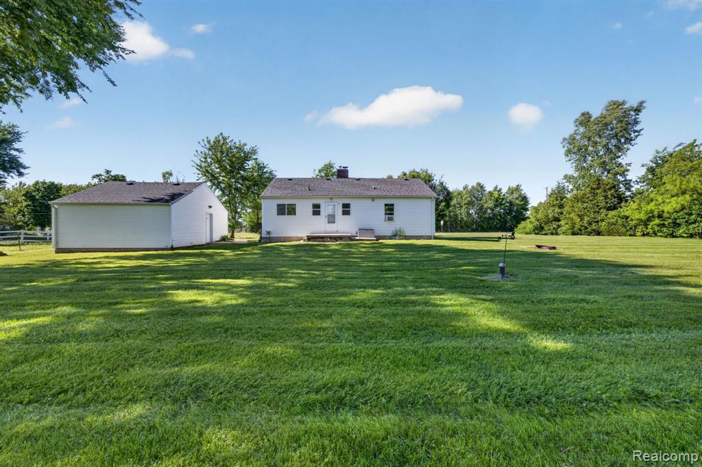 7077 Frances Road, Flushing, MI 48433 — Photo 39