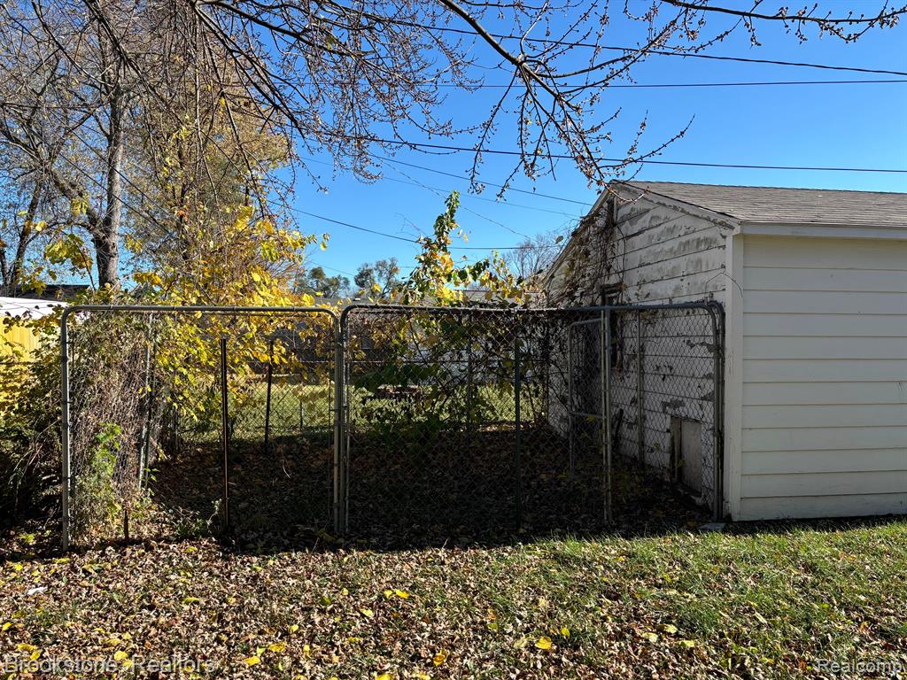 1311 DUNCAN Avenue, Ypsilanti, MI 48198 — Photo 4