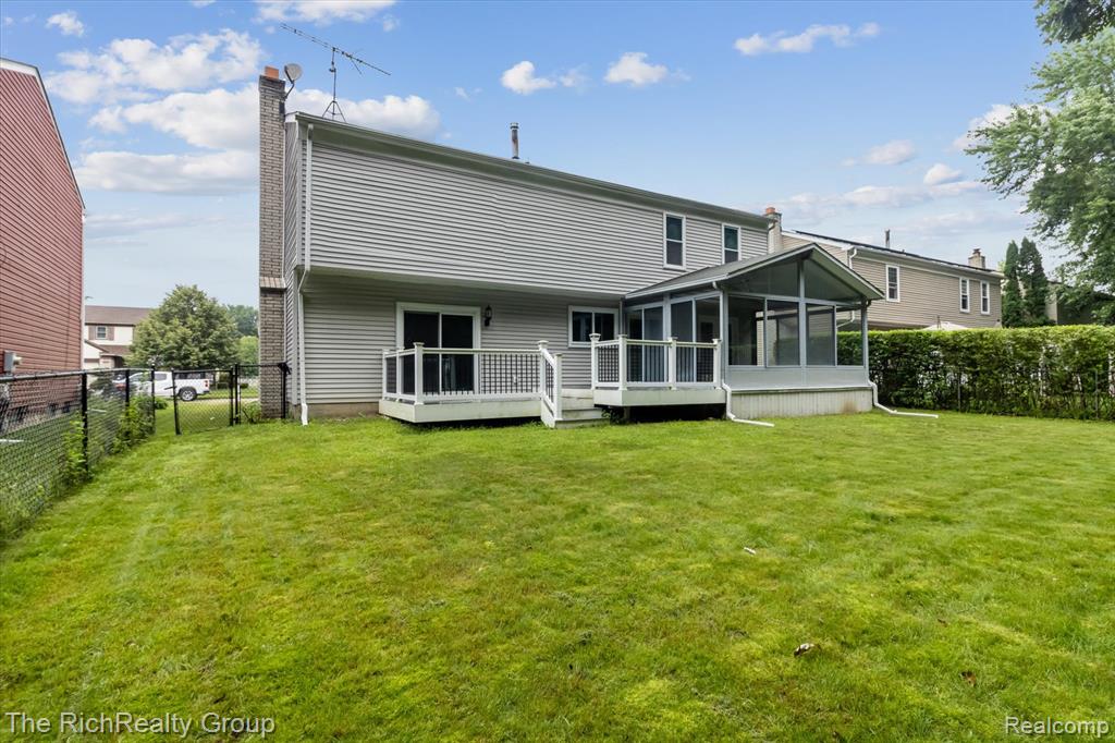 43101 LANCELOT Drive, Canton, MI 48188 — Photo 51