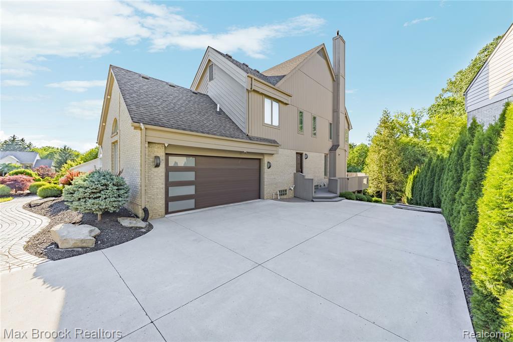 7102 Alta Vista Drive, West Bloomfield, MI — Photo 4