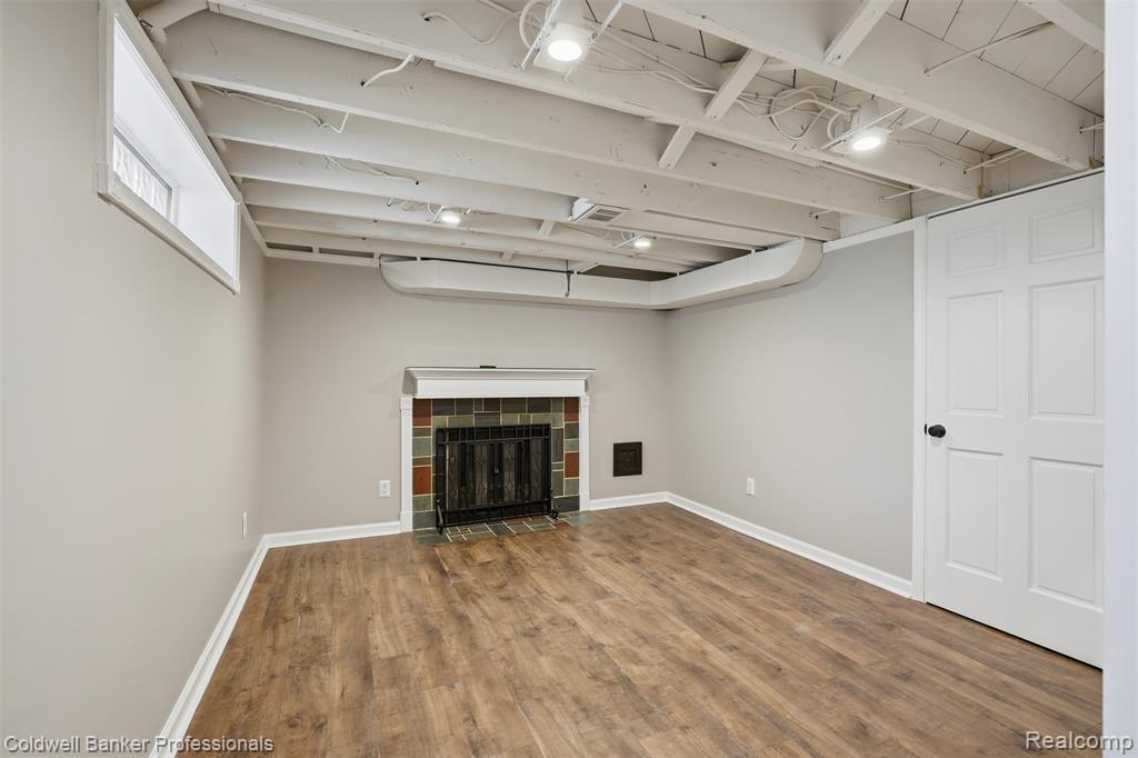 18761 Dolores Avenue, Lathrup Village, MI 48076 — Photo 31