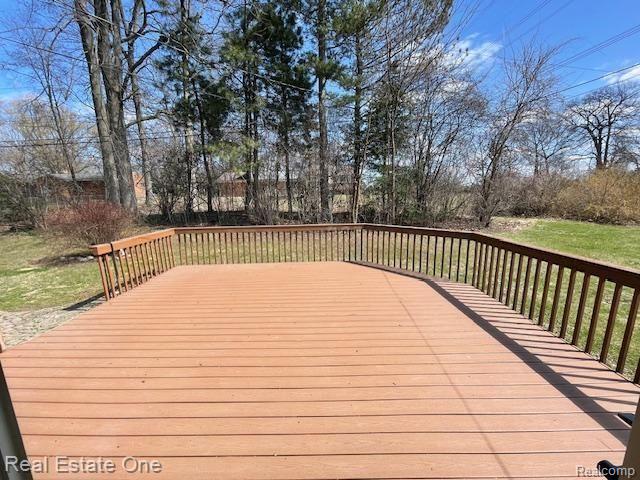 5824 WARBLER Drive, Clarkston, MI — Photo 30
