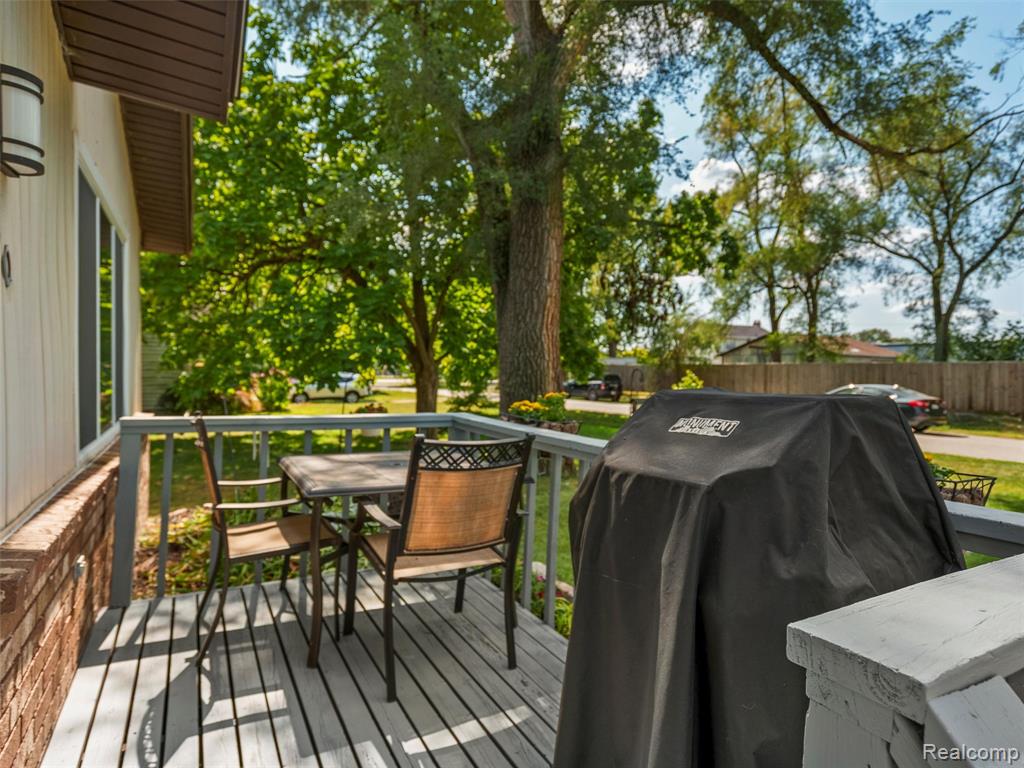 47080 Greenview Road, Shelby Twp, MI 48317 — Photo 21