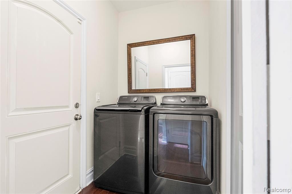 4489 Cedarhill Court, Auburn Hills, MI 48326 — Photo 14