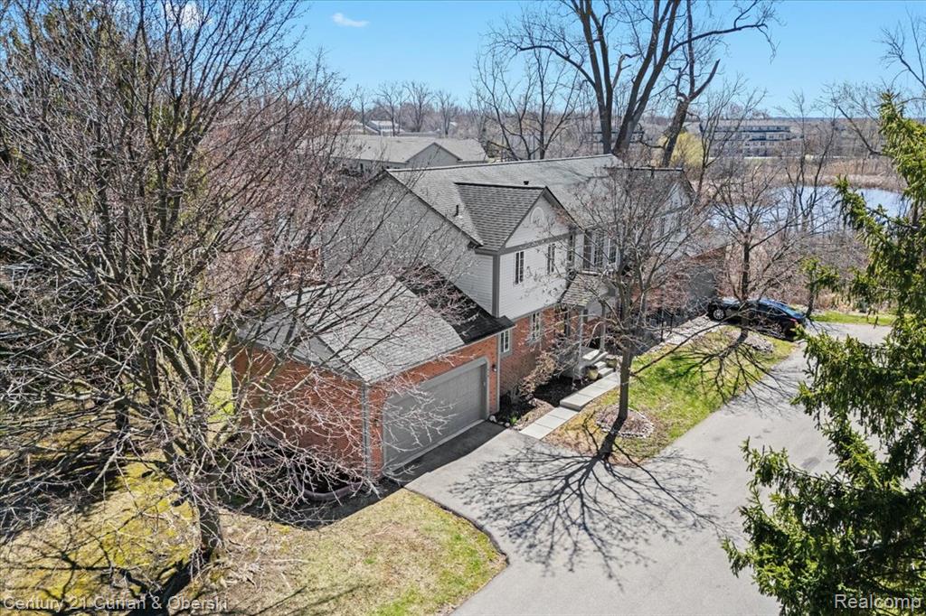 619 Winwood Circle, Walled Lake, MI 48390 — Photo 3