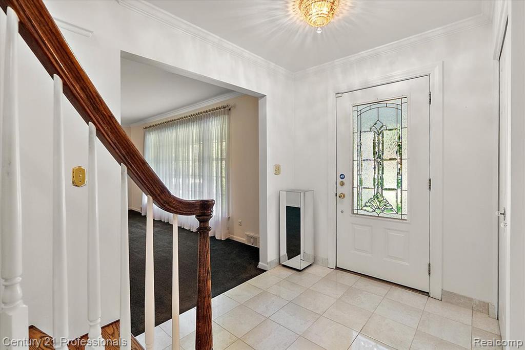 633 Foxhall Road, Bloomfield Hills, MI 48304 — Photo 21