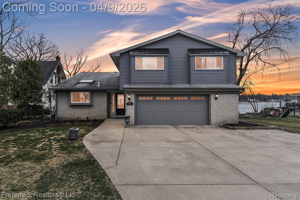 4869 Motorway Drive, Waterford, MI 48328 — front exterior