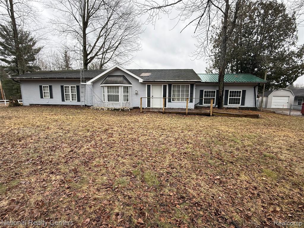 269 W M-61, Gladwin, MI 48624 — Photo 2