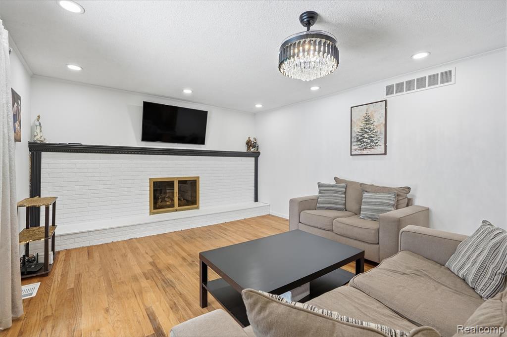 39563 Cadborough Drive, Clinton Twp, MI 48038 — Photo 13