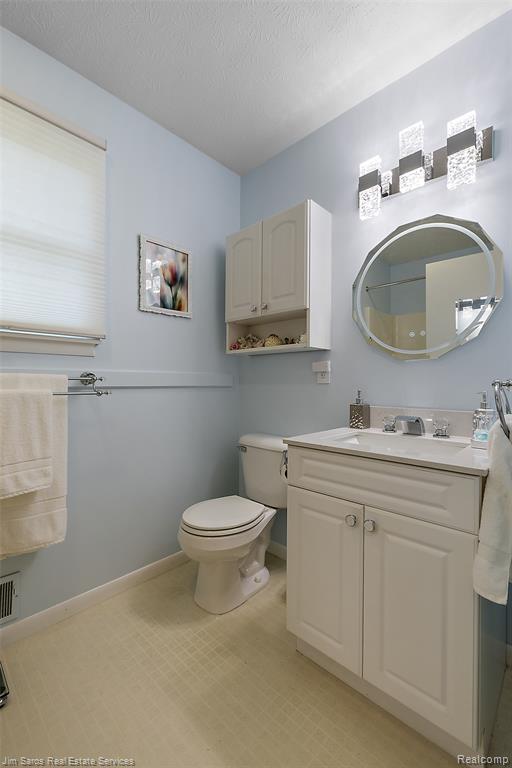 11113 Perch Lake Drive W, Cement City, MI 49233 — Photo 23