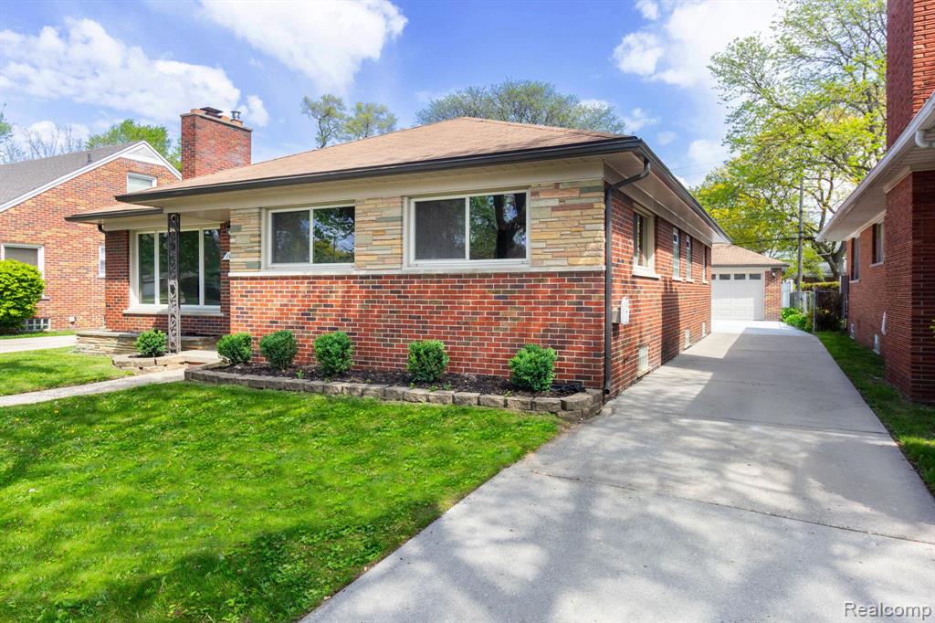 16115 Veronica Avenue, Eastpointe, MI 48021 — Photo 3