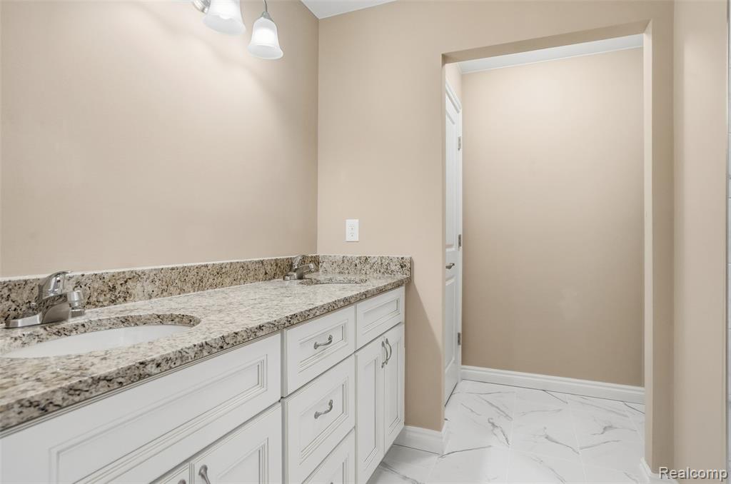 16515 Savor Lane, Clinton Twp, MI 48035 — Photo 29