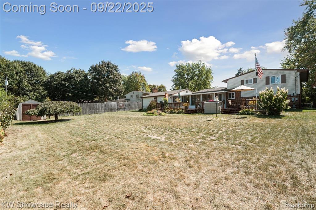 8700 Ringwood Drive, Commerce Twp, MI 48382 — Photo 36