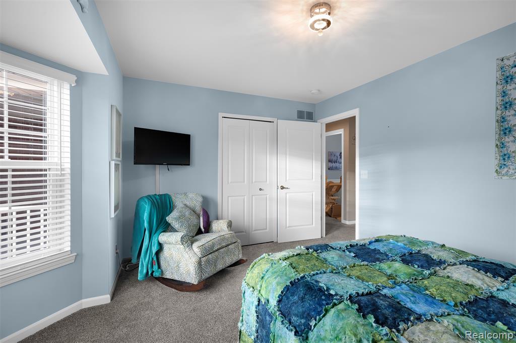 13407 Shire Lane, 27, Southgate, MI 48195 — Photo 15