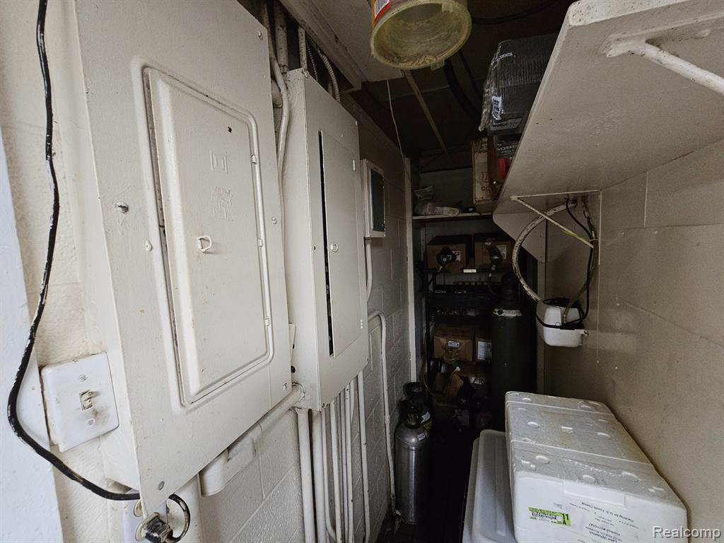 884 S STATE Street, Oscoda, MI, 48750