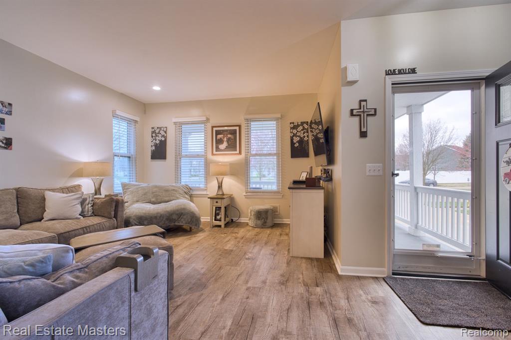 57280 DECORA PARK Boulevard, New Haven, MI 48048 — Photo 4
