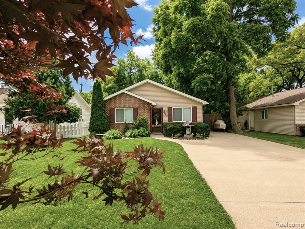 4097 Chenlot Lane, Waterford, MI 48328 — Photo 7