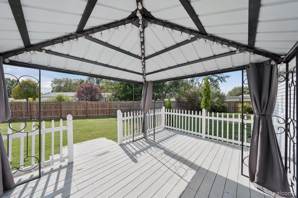 4056 Day Street, Burton, MI 48519 — Photo 31