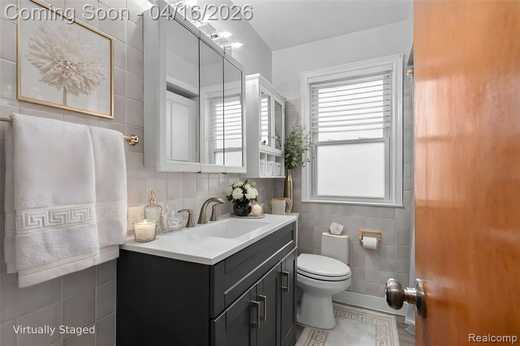 21330 Caledonia Avenue, Hazel Park, MI 48030 — Photo 8