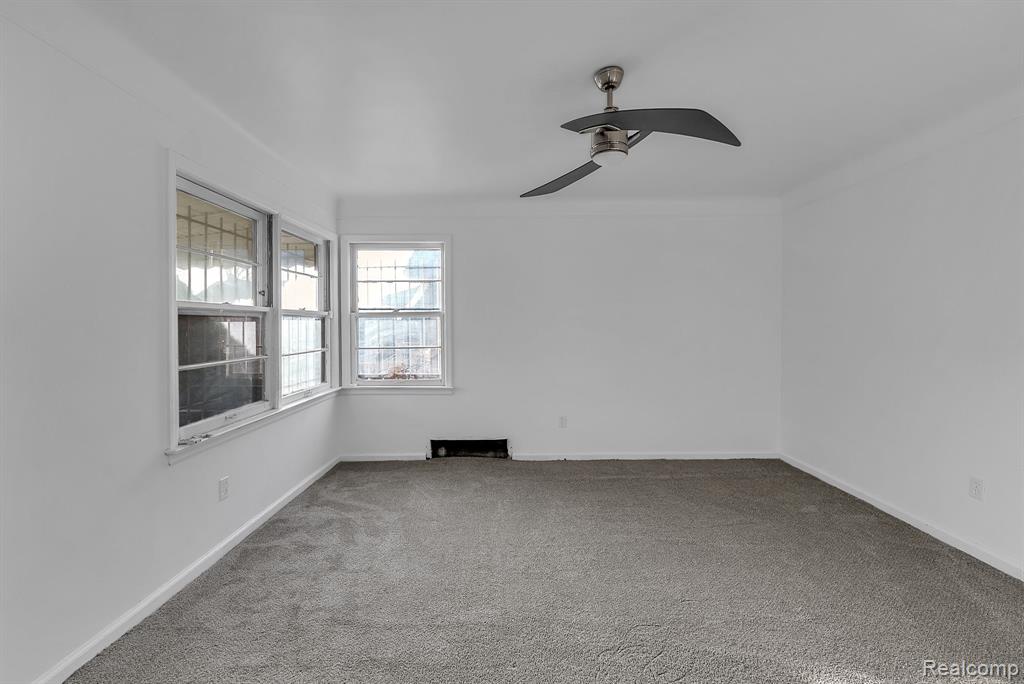 6411 Greenview Avenue, Detroit, MI 48228 — Photo 12