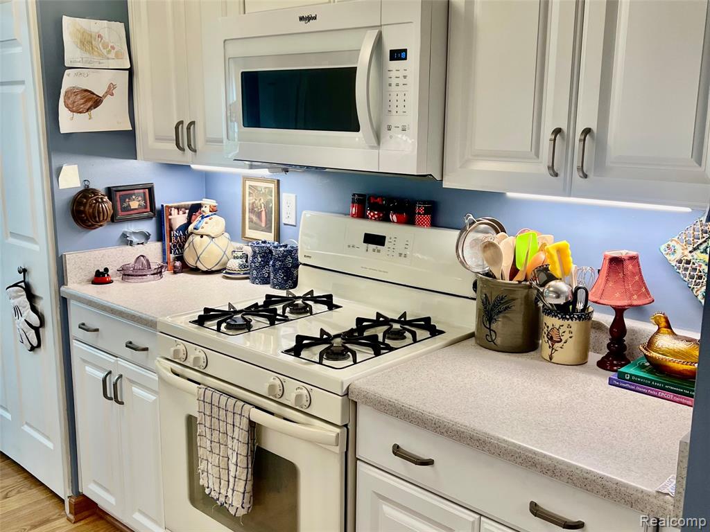 1834 Wickham Street, Royal Oak, MI 48073 — Photo 15