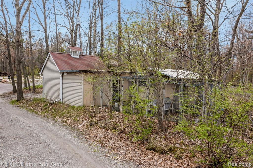 2390 Noble Road, Oxford, MI 48370 — Photo 59