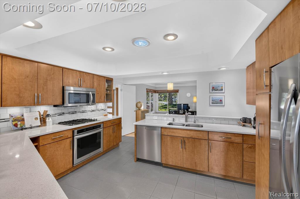 5017 Surfwood Drive, Commerce Twp, MI 48382 — Photo 32