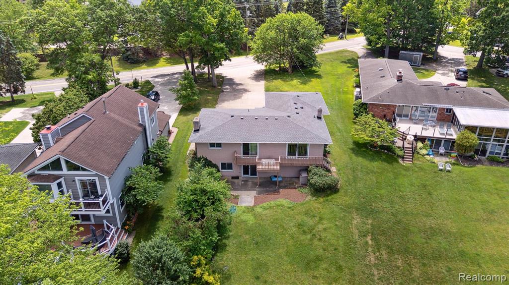 7262 Hatchery Road, Waterford, MI 48327 — Photo 45