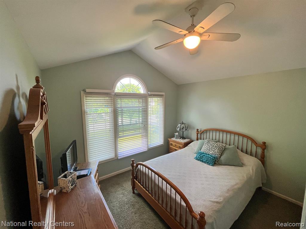 4952 STILLMEADOW Drive, Howell, MI 48843 — Photo 20