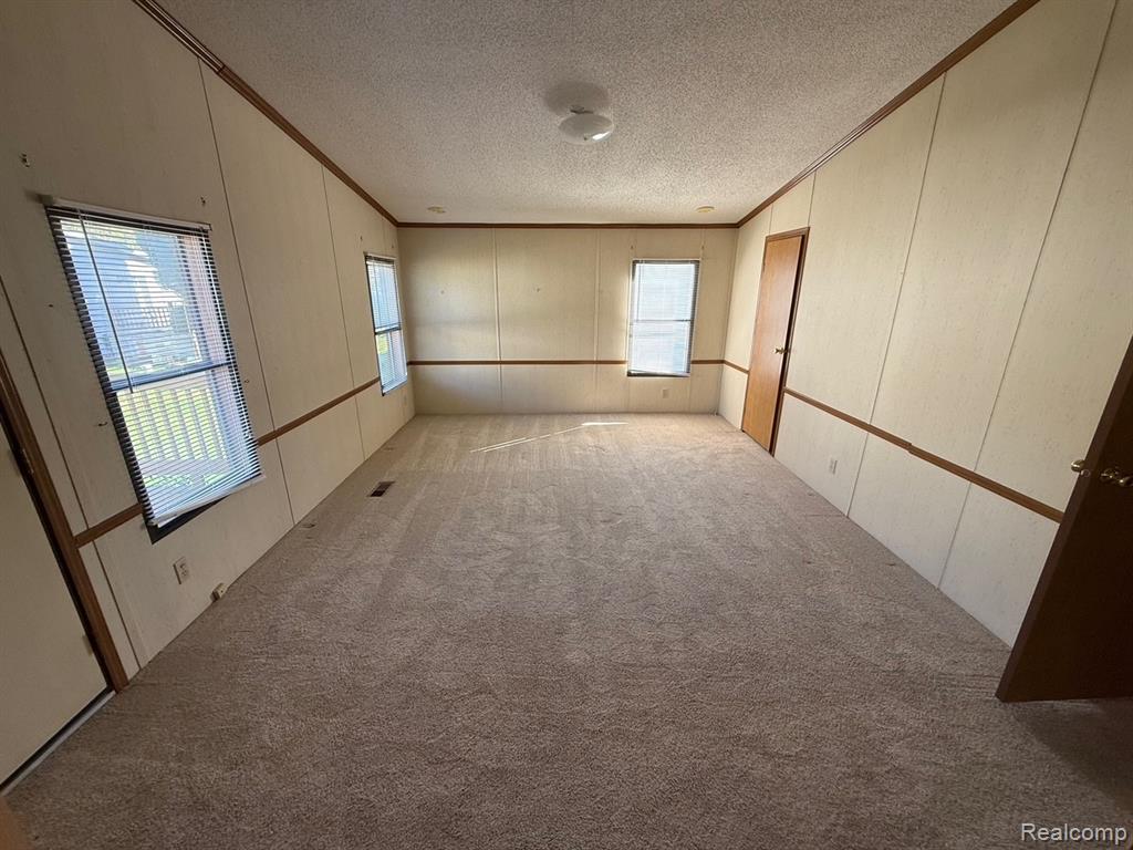 3028 E Bay Drive, Fenton, MI 48430 — Photo 9