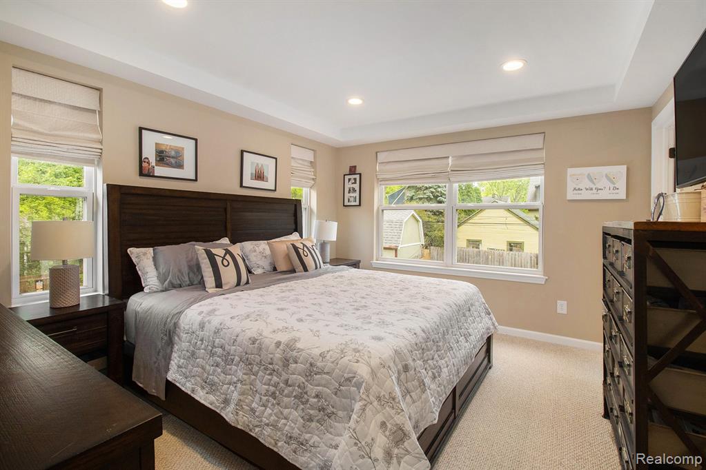606 Hilldale Drive, Royal Oak, MI 48067 — Photo 23
