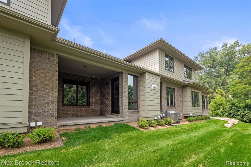 7477 Gramercy Circle, 17, West Bloomfield, MI — Photo 41
